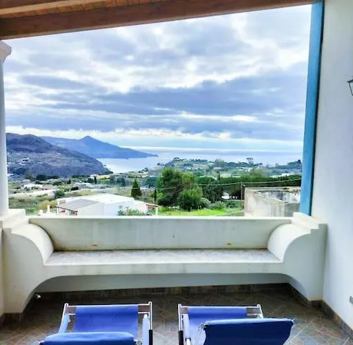 Scirocco Eolie With Sea View! Hébergement de vacances *