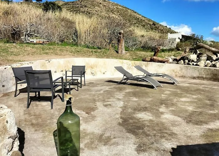 Hébergement de vacances Scirocco Eolie With Sea View! *