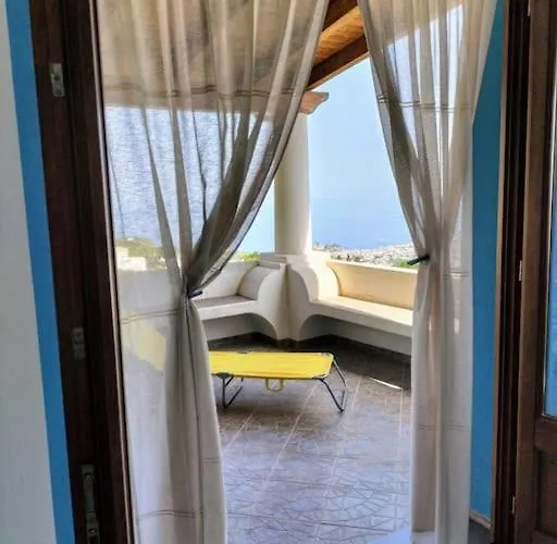 Casa vacanze Scirocco Eolie With Sea View! Città di Lipari